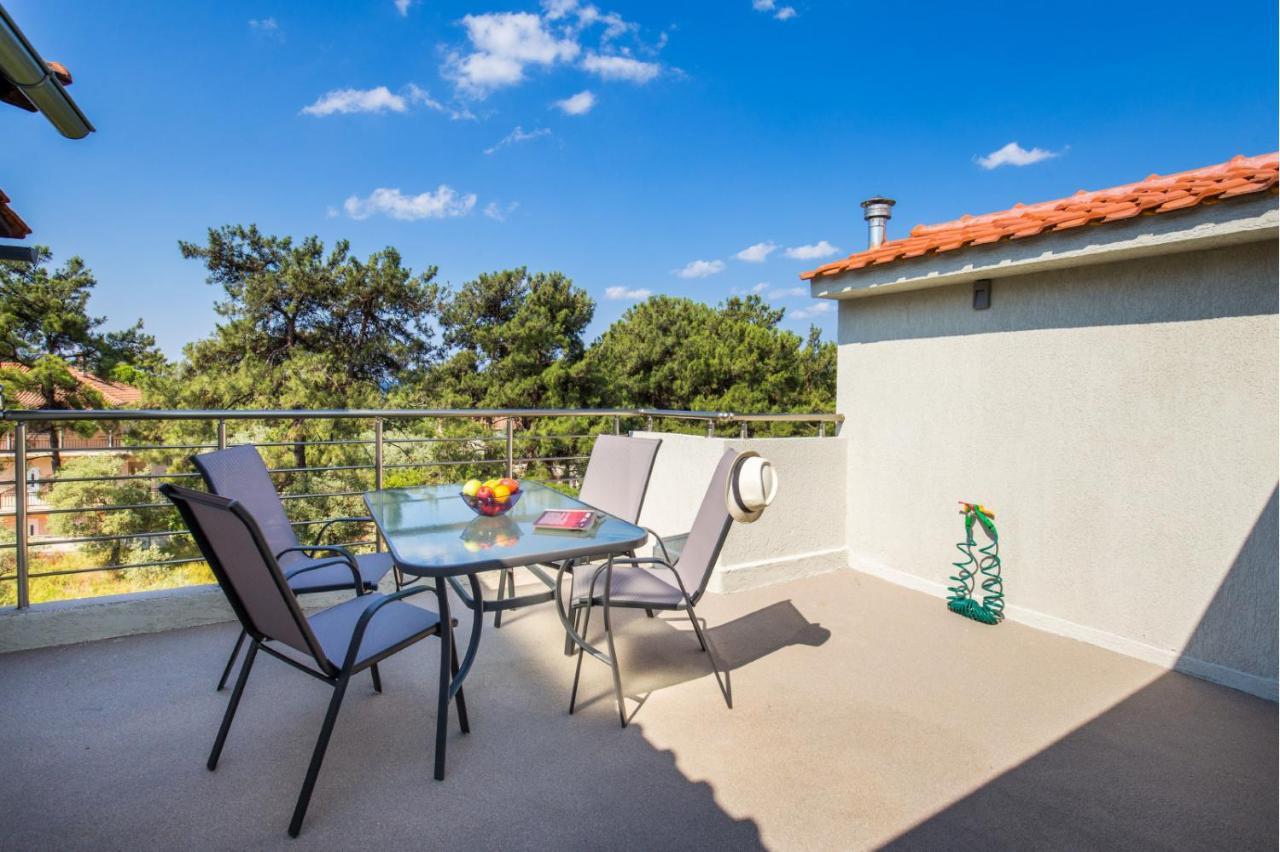 Haus Sofi Hotel Pefkári Kültér fotó