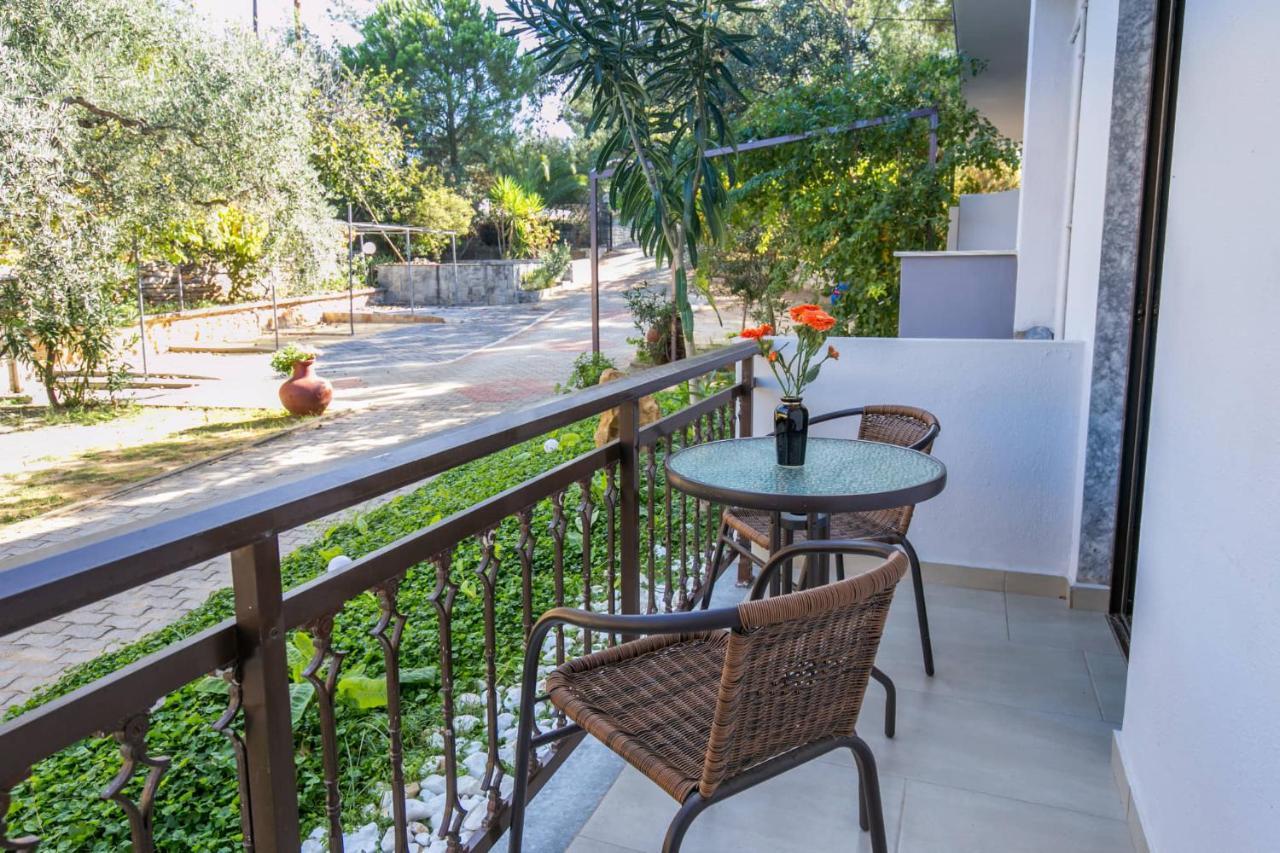 Haus Sofi Hotel Pefkári Kültér fotó